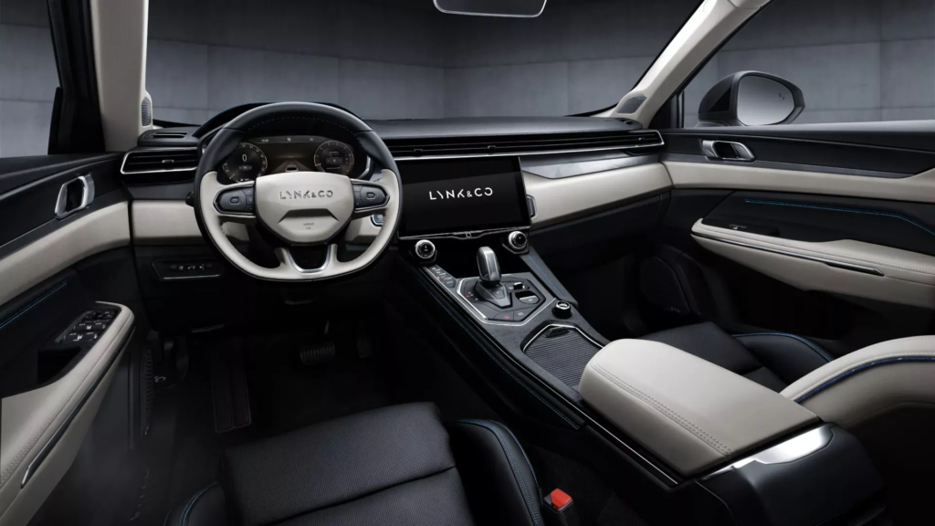 Intérieur de Lynk & Co 01