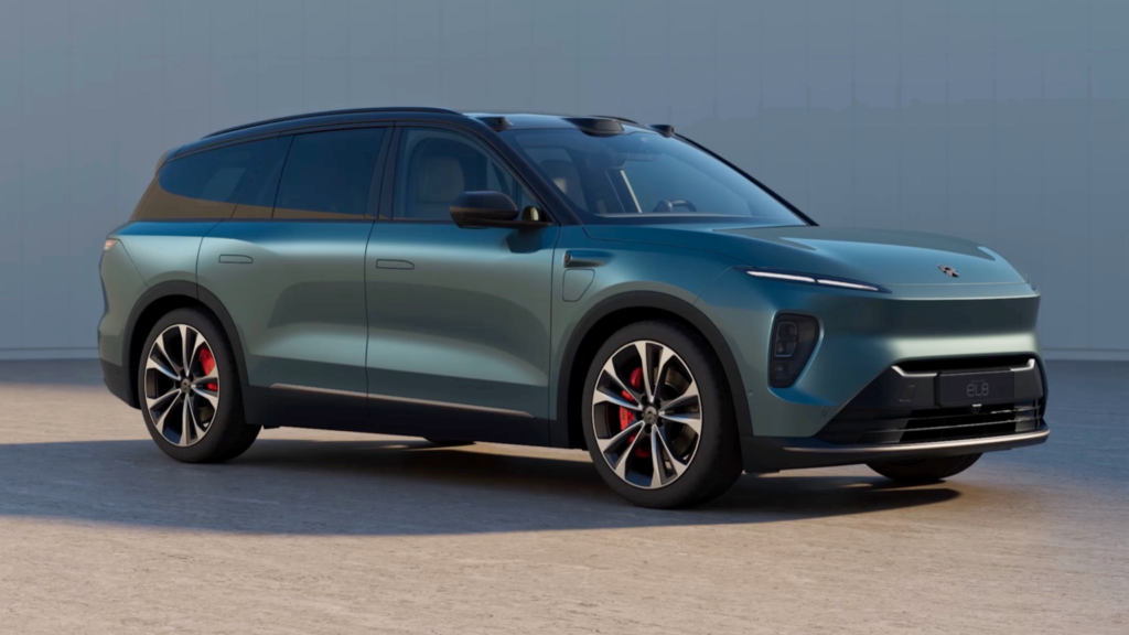 NIO EL8