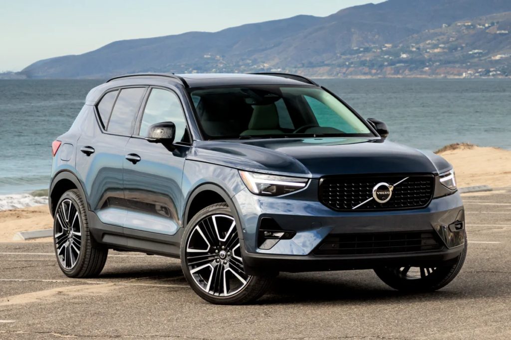 2026 Volvo XC40
